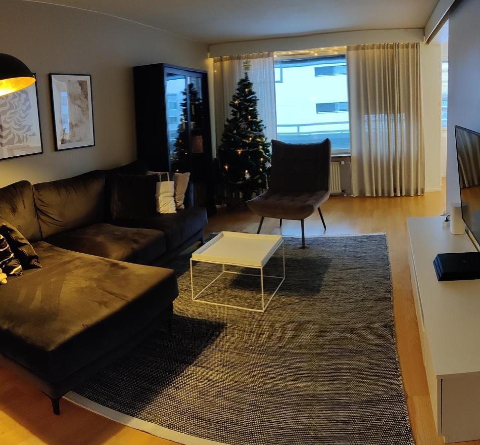 Spacious Family Apartment โรวานิเอมิ ภายนอก รูปภาพ